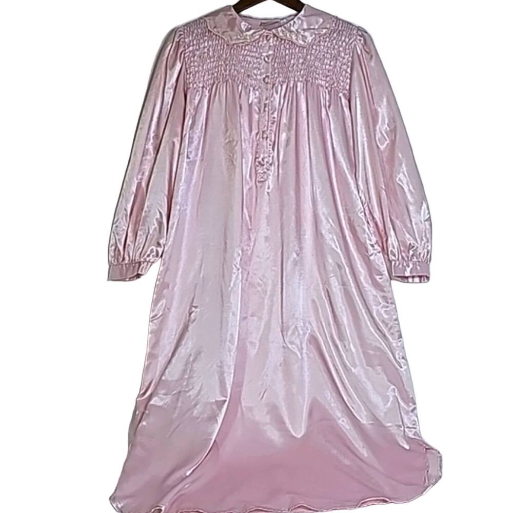 Women Sz M Pink Romantic Embroidered Feminine Smocked Satin Gown Sleep Shirt